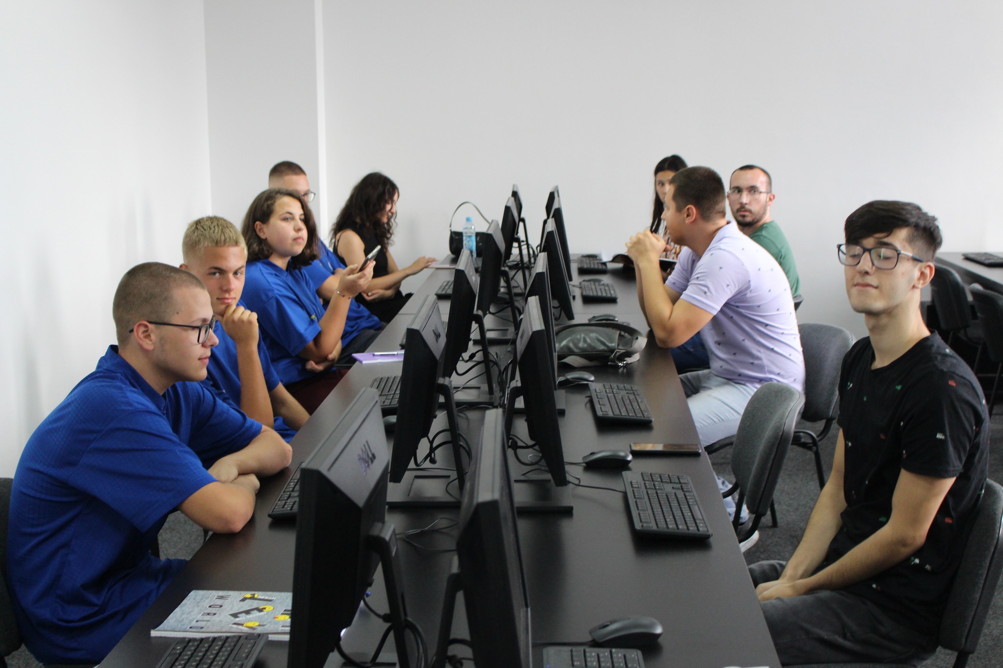 Druga gimnazija Sarajevo ekipni pobjednik Ekonomske olimpijade 2022 ...